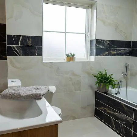 Sarahs Away From Luxury *