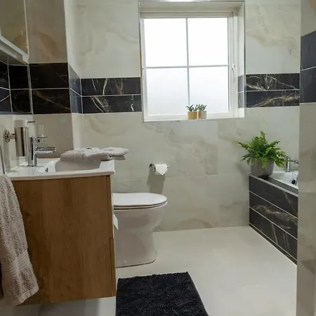 Sarahs Away From Luxury *