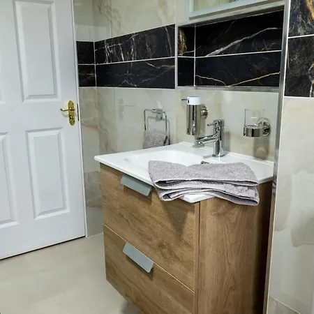 Sarahs Away From Luxury Apartment *
