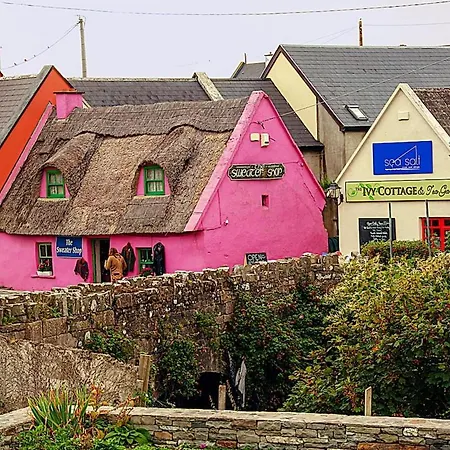 Sarahs Away From Luxury *